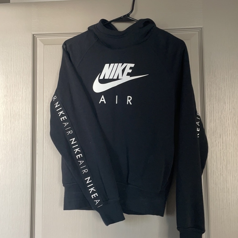 Nike sweatshirt Women’s Small